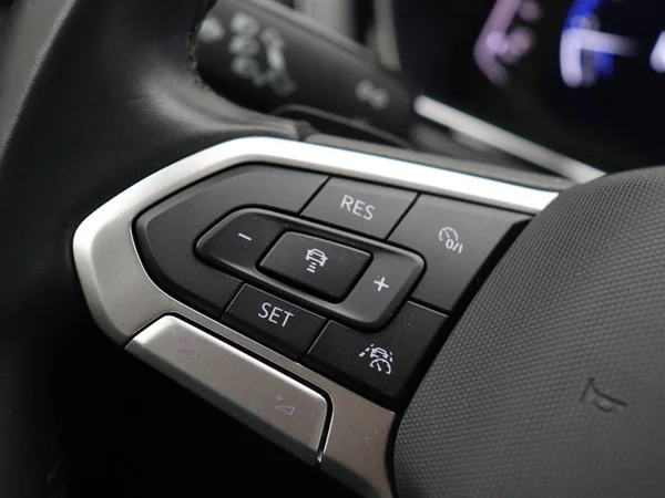VOLKSWAGEN T-Cross (2024) — foto 6 van 16