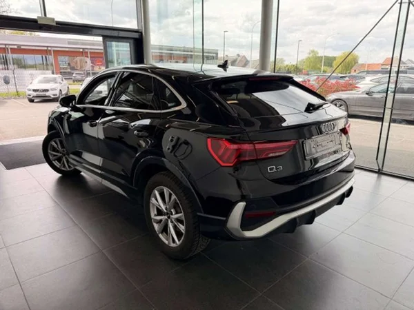 Audi Q3 (2022) — foto 15 van 20