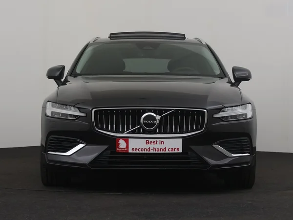 VOLVO V60 (2023) — foto 33 van 35
