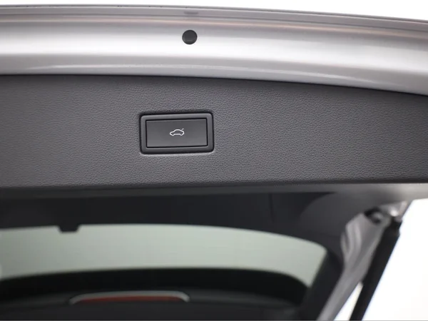 VOLKSWAGEN Tiguan (2023) — foto 3 van 22