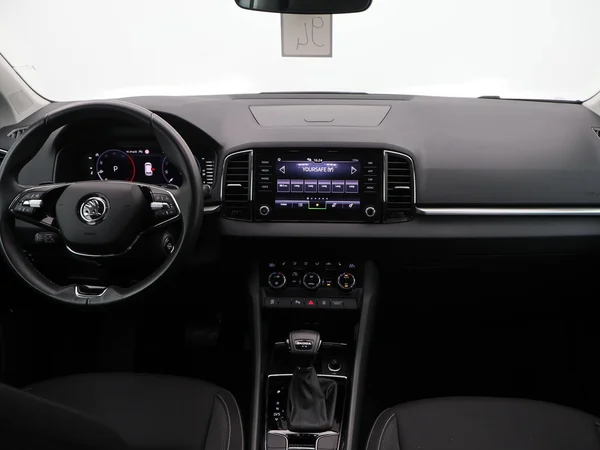 SKODA Karoq (2022) — foto 3 van 24