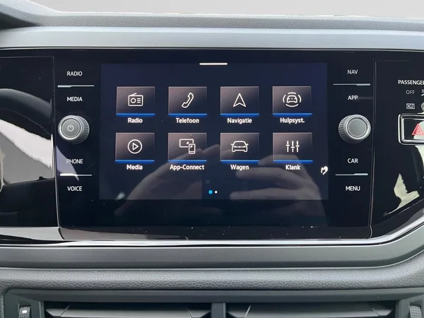 VOLKSWAGEN Taigo (2025) — foto 2 van 21