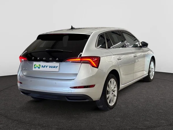 SKODA Scala (2022) — foto 2 van 20