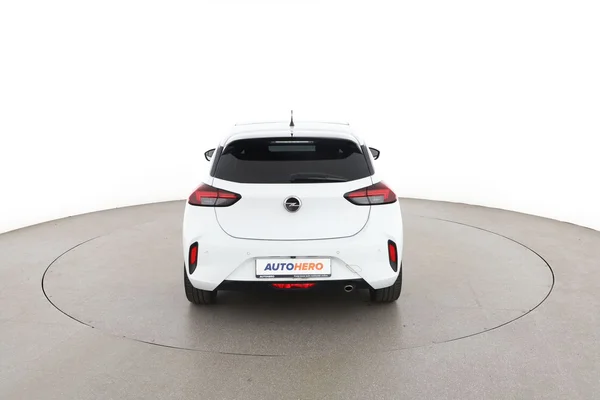 Opel Corsa (2021) — foto 11 van 16