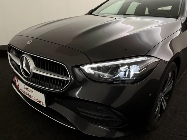 MERCEDES C 180 (2022) — foto 24 van 30