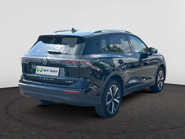 VOLKSWAGEN Tiguan eHybrid (PHEV) (2025) — foto 18 van 24