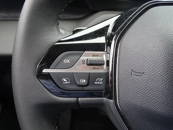 Peugeot 408 (2025) — foto 7 van 18