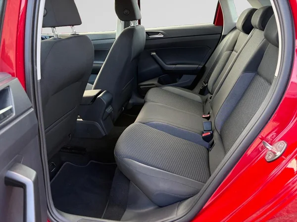 VOLKSWAGEN Polo (2022) — foto 8 van 11