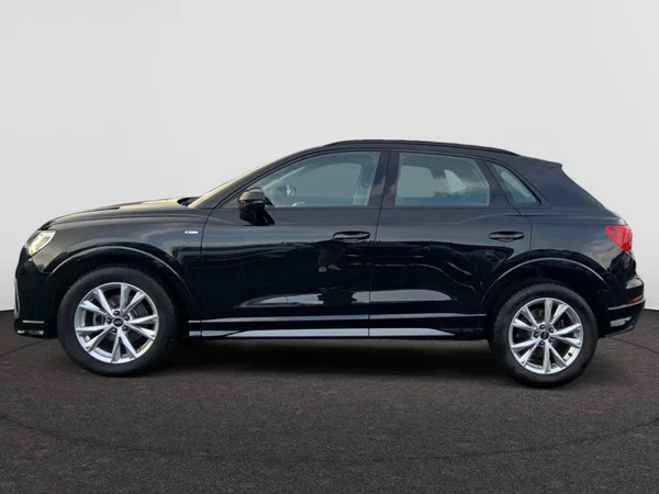 AUDI Q3 (2023) — foto 12 van 24