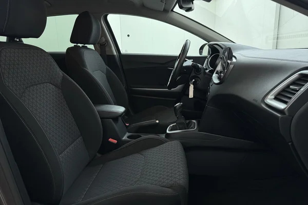 Kia Cee d (2021) — foto 18 van 20