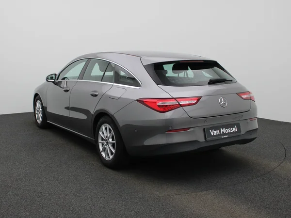 Mercedes-Benz CLA (2022) — foto 12 van 40