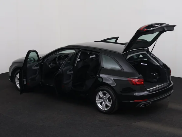 AUDI A4 (2019) — foto 28 van 29