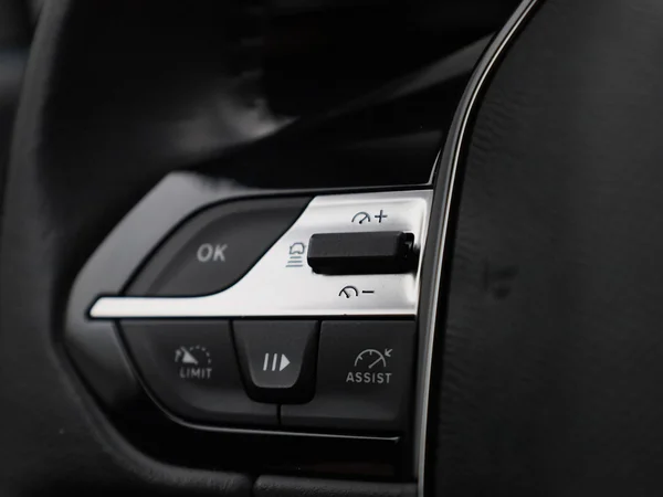 Peugeot 308 (2022) — foto 10 van 40