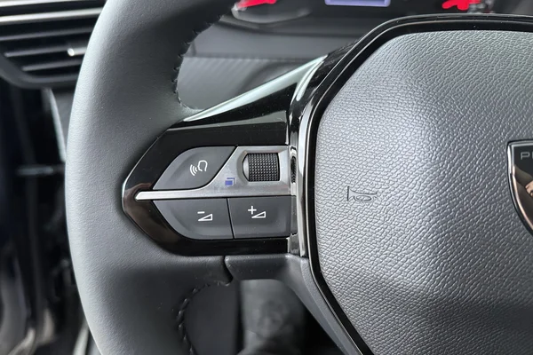 Peugeot 208 (2025) — foto 6 van 16