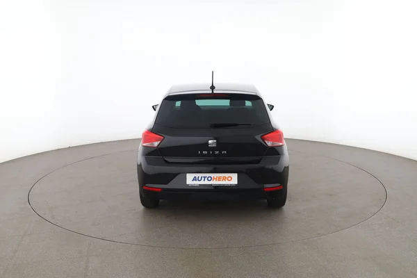 Seat Ibiza (2021) — foto 11 van 16