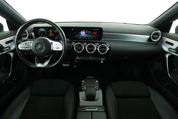 Mercedes-Benz CLA-Klasse (2023) — foto 3 van 16