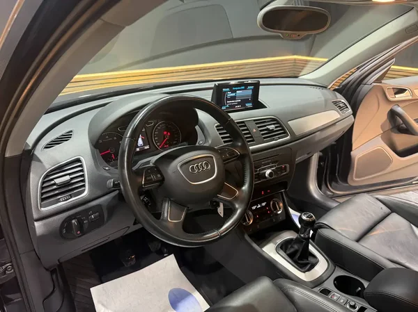 Audi Q3 (2015) — foto 19 van 20