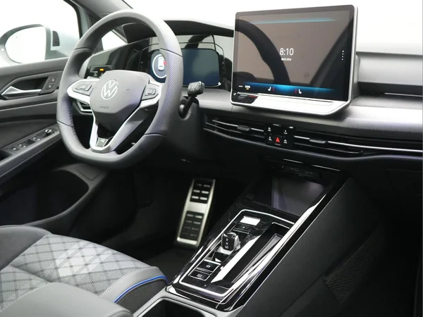 VOLKSWAGEN Golf VIII (2026) — foto 8 van 10