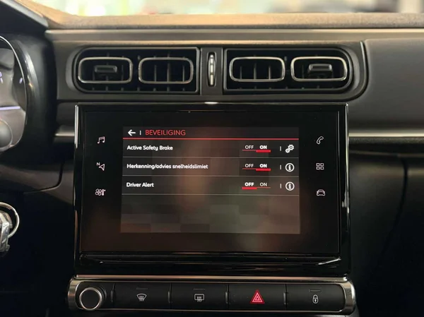 Citroen C3 (2023) — foto 4 van 16
