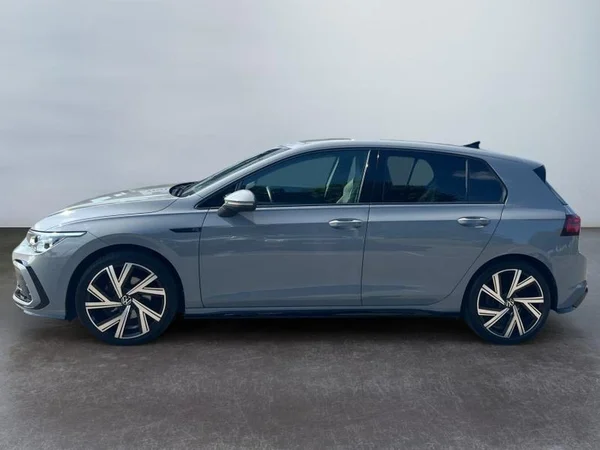 VOLKSWAGEN Golf VIII Dsl (2022) — foto 21 van 25