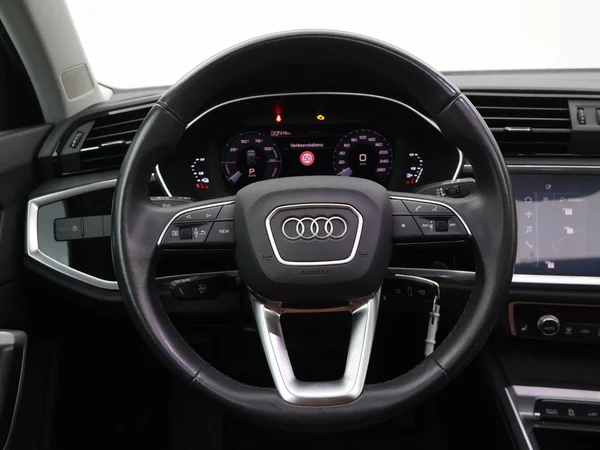 AUDI Q3 PHEV (2021) — foto 4 van 29