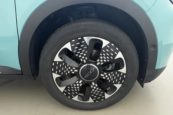 Fiat 600 (2025) — foto 10 van 19