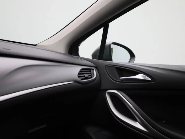 Opel Astra (2021) — foto 17 van 29