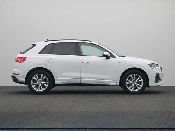 AUDI Q3 (2019) — foto 18 van 20
