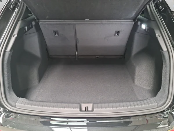 AUDI Q4 e-tron (2024) — foto 2 van 24