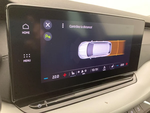 SKODA Octavia Combi Dsl (2022) — foto 15 van 36