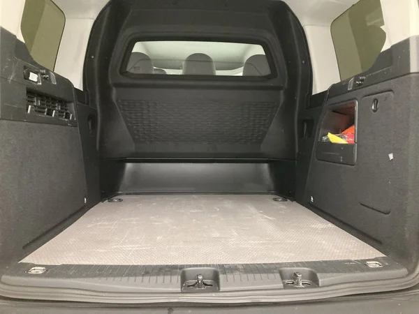 VOLKSWAGEN Caddy Maxi (2024) — foto 26 van 36