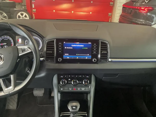 SKODA Karoq Dsl (2019) — foto 5 van 22