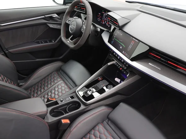 AUDI RS3 Sportback (2025) — foto 20 van 26