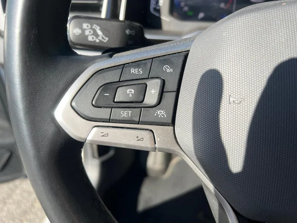 VOLKSWAGEN Taigo (2024) — foto 5 van 24