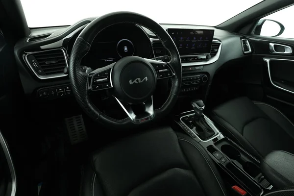 Kia XCeed (2022) — foto 2 van 16