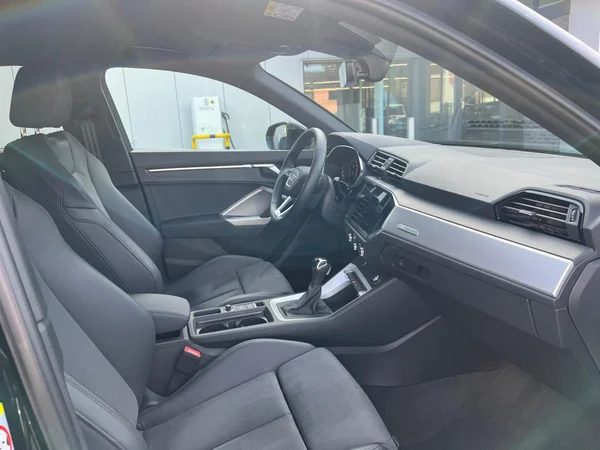AUDI Q3 Sportback (2025) — foto 17 van 24