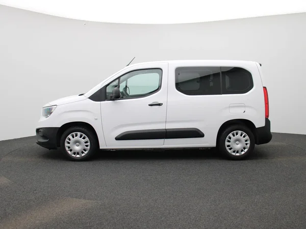Opel Combo Life (2022) — foto 30 van 34