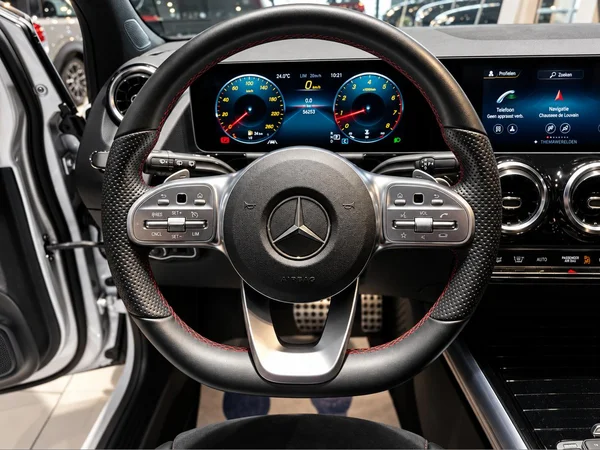 MERCEDES-BENZ B-Class (W247) (2019) — foto 3 van 22