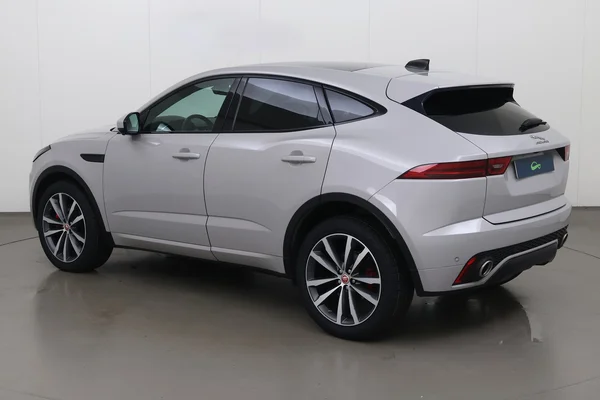 Jaguar E-Pace (2020) — foto 17 van 23