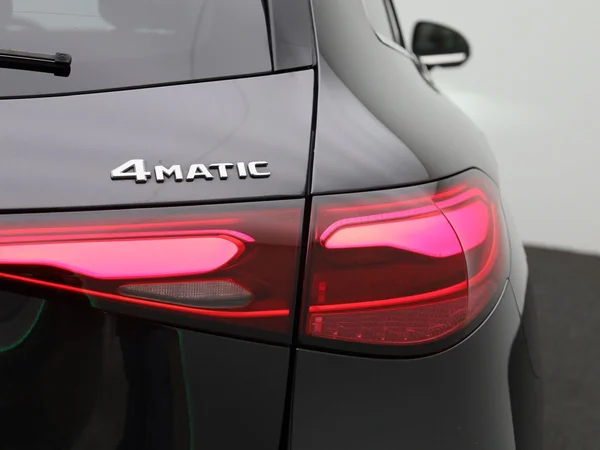 Mercedes-Benz GLC (2025) — foto 43 van 54