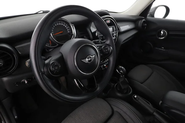MINI MINI (2017) — foto 2 van 16