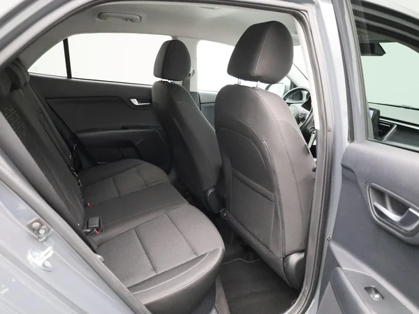 Kia Rio (2023) — foto 24 van 37