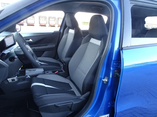 Opel Frontera (2025) — foto 22 van 23