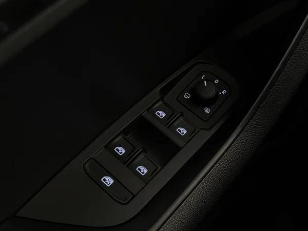 SKODA Karoq (2021) — foto 21 van 30