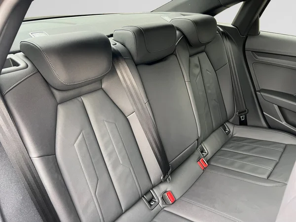AUDI A3 Sedan (2025) — foto 4 van 18