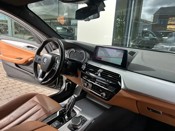 Bmw 518 (2019) — foto 2 van 26