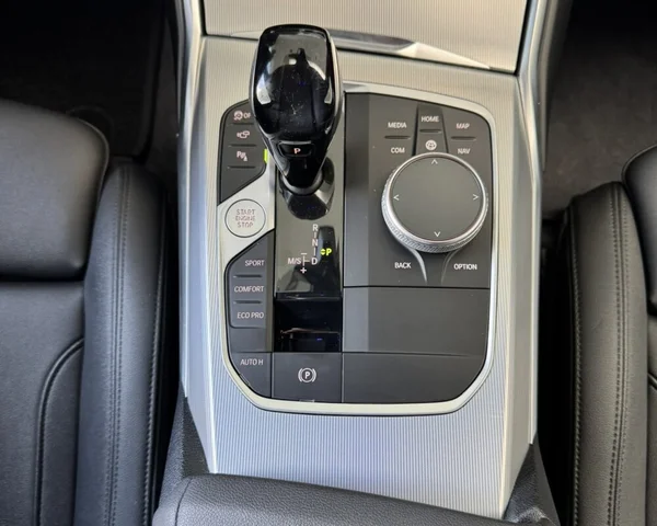 BMW 3 Reeks (2020) — foto 17 van 30
