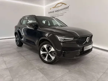 Volvo XC40 f57ef1eb-1d1d-4a54-9ad7-83e02af3333f