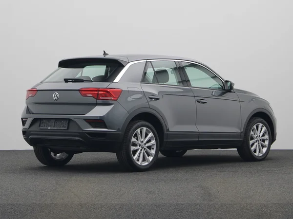 VOLKSWAGEN T-Roc (2020) — foto 12 van 19