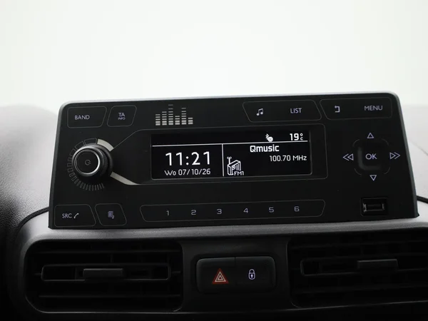 Opel Combo Life (2022) — foto 10 van 34